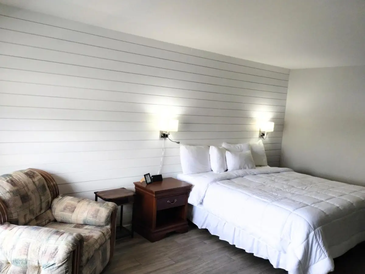Gateway Inn 4