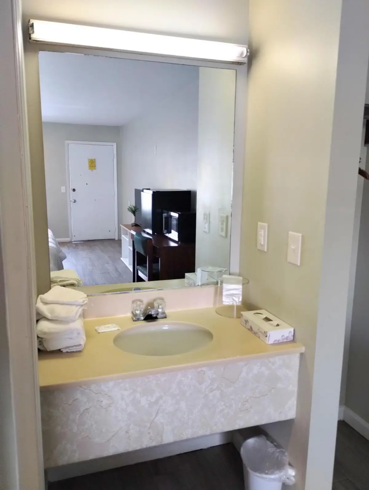 Gateway Inn 5