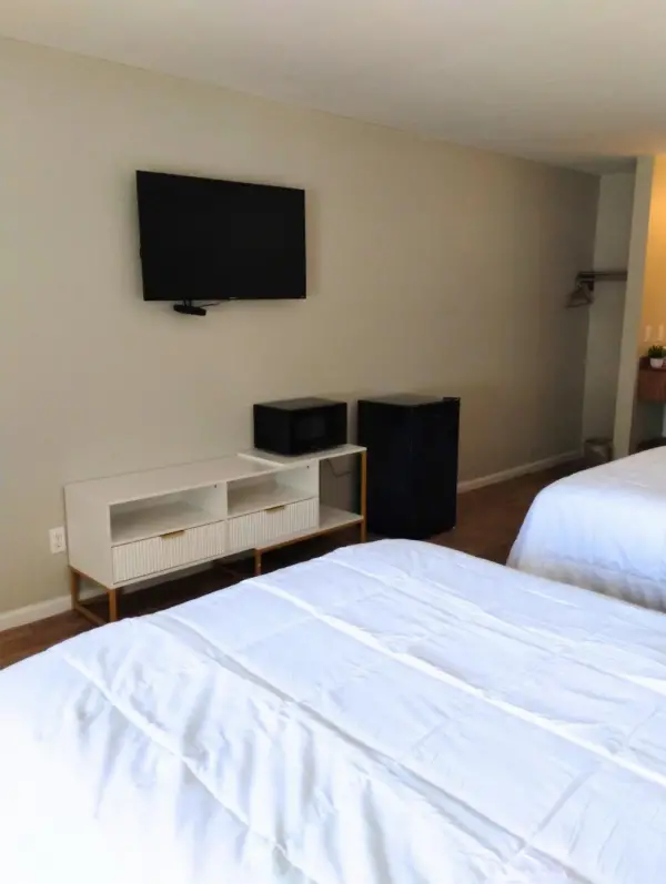 Gateway Inn 7